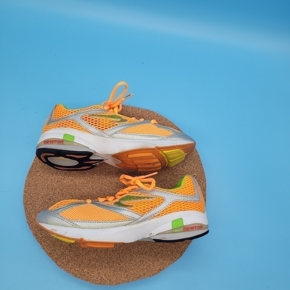 Newton Shoe Women's 6.5 Terra Momentum Running Orange Lime Sneakers - Picture 7 of 8